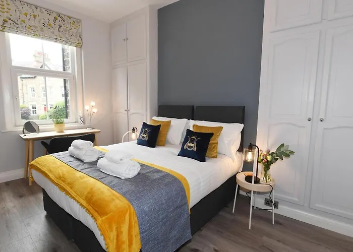 Appartement Self Catering -king's View-private Parking-overlooking H-c-c